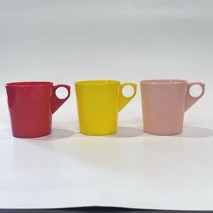 Vintage Gothamware 4 oz Plastic Tumbler Tea Coffee Cups Set of 3 Red Yellow Pink